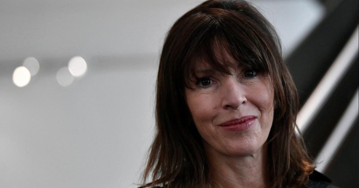 Rachel Cusk vuelve con ‘Desfile’: un nuevo retrato ácido del mundo del arte contemporáneo