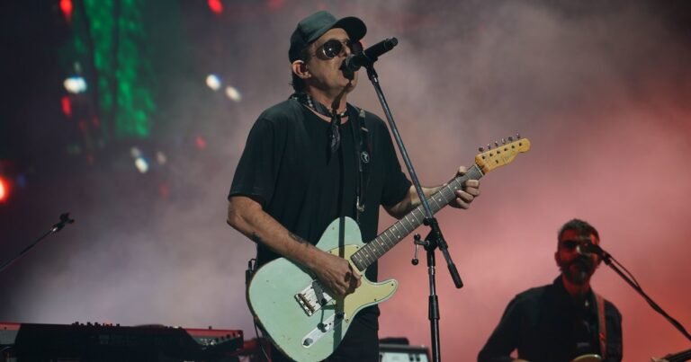 Andrés Calamaro cumple 64 años: de los primeros acordes al mito del rock argentino