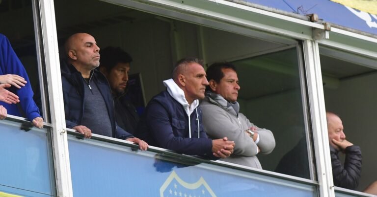 Mauricio Serna y Alfredo Cascini, afuera del Consejo de Fútbol de Boca: los motivos del primer paso atrás de Riquelme en plena crisis