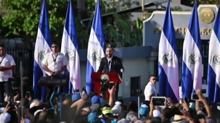 El Salvador aprueba una reforma que permitiría la reelección indefinida de Bukele