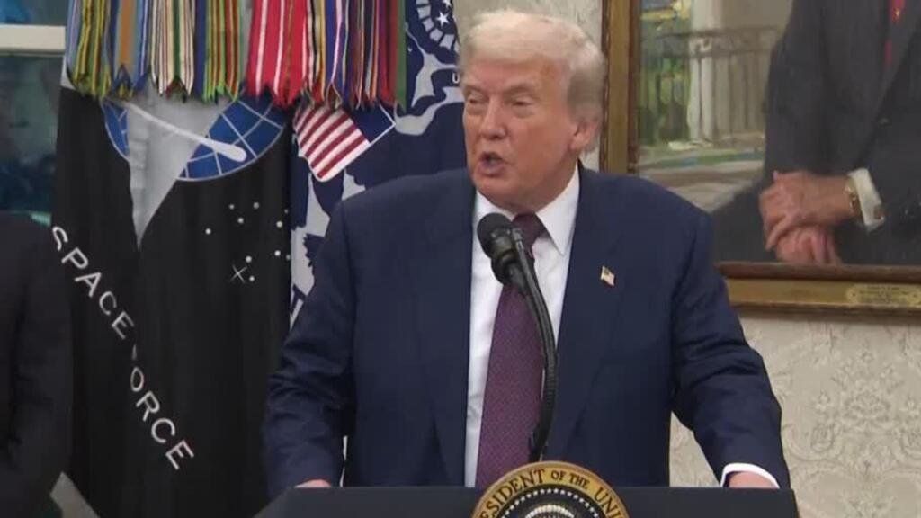 Entran en vigor los nuevos aranceles anunciados por Donald Trump