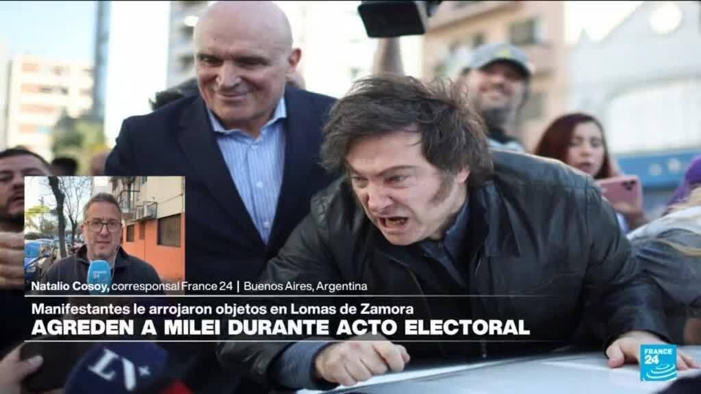 Informe desde Buenos Aires: manifestantes lanzan objetos contra Milei en acto electoral