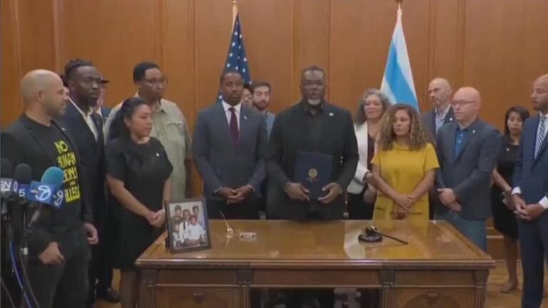 Alcalde de Chicago rechaza militarización de Trump