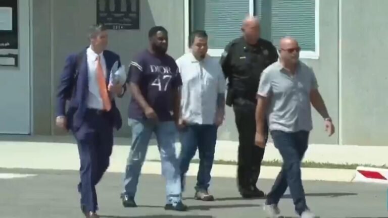 Gobierno Trump buscaría enviar a Kilmar Ábrego deportado a Uganda