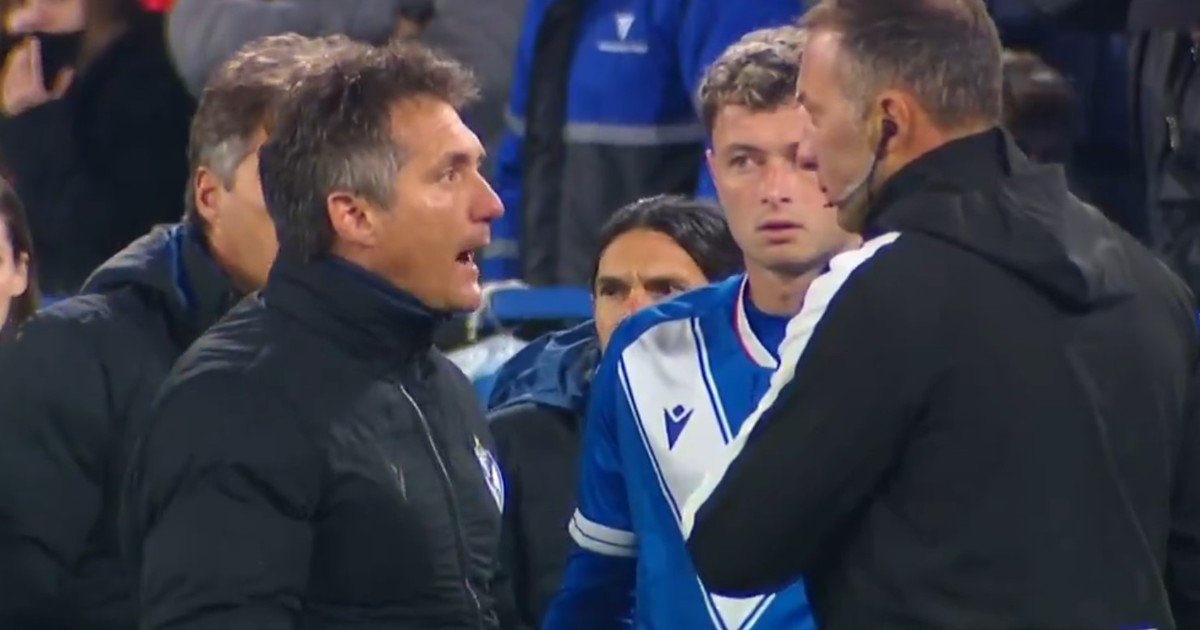 "¡Me muero si hago trampa!": el audio del estallido de furia de Guillermo Barros Schelotto, expulsado en Vélez y cara a cara con Vaccari
