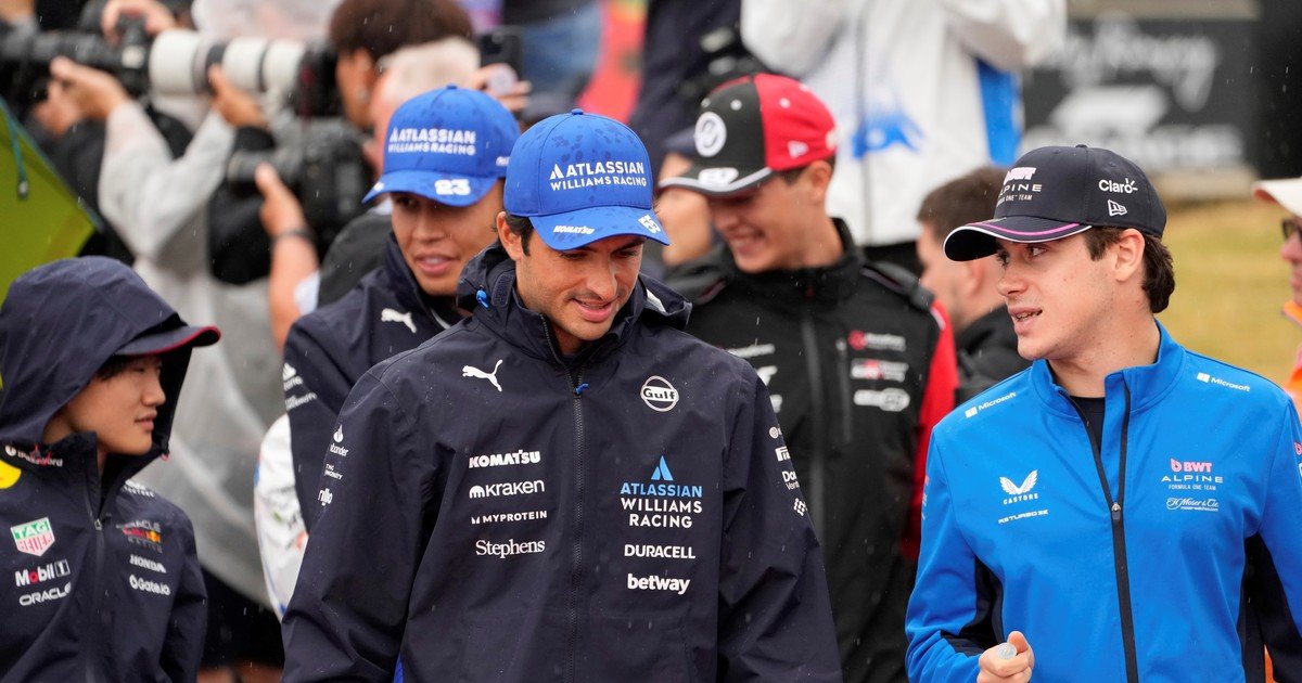 Carlos Sainz contó cómo se quedó con el lugar de Colapinto en Williams: el detrás de escena y su dolor por el destrato que sufrió en Ferrari