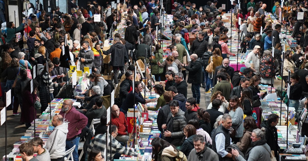 Abrió la FED 2025 con reconocimientos a la labor librera y un pasaje a la Feria de Guadalajara