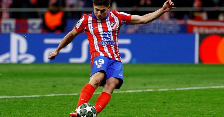 En España buscan limitar la intervención del VAR únicamente para "errores claros y manifiestos"