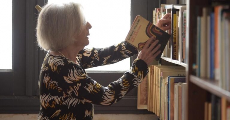 El apoyo de los amigos de Sarlo al exmarido y la inquietud por el destino de la obra de la ensayista