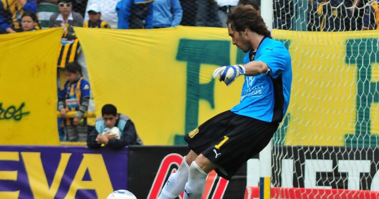 Manuel García, ex arquero de Central, tuvo que retirarse del fútbol a los 37 años a raíz de una enfermedad neurodegenerativa