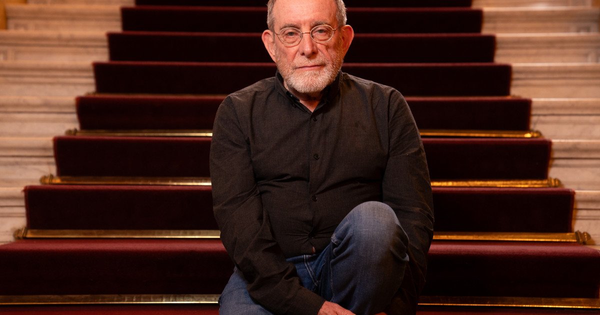 En épocas de apps de citas y relaciones casuales, llega Werther, un drama romántico, con alguien capaz de matarse por amor