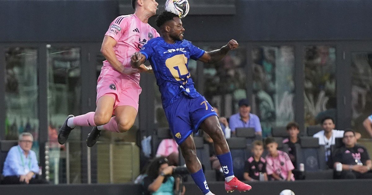 "Angulo recibió amenazas de muerte": la fuerte denuncia del DT de Pumas de México contra hinchas de Independiente, tras perder vs Inter Miami