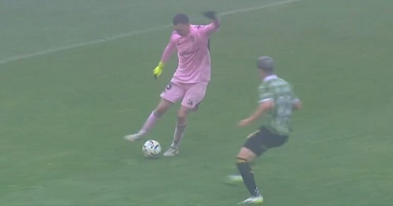 Agustín Marchesín gambeteó a un rival y se lesionó: la jugada que dejó a Boca sin su arquero titular en medio de la racha positiva