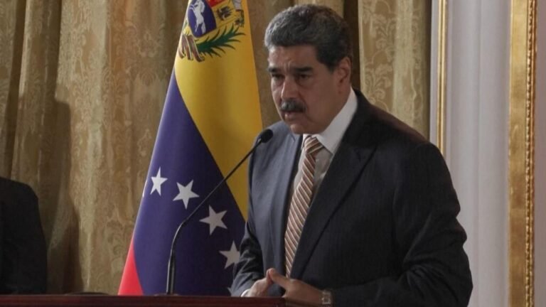 Maduro califica de "ilegal" el despliegue militar de EE. UU. frente a Venezuela