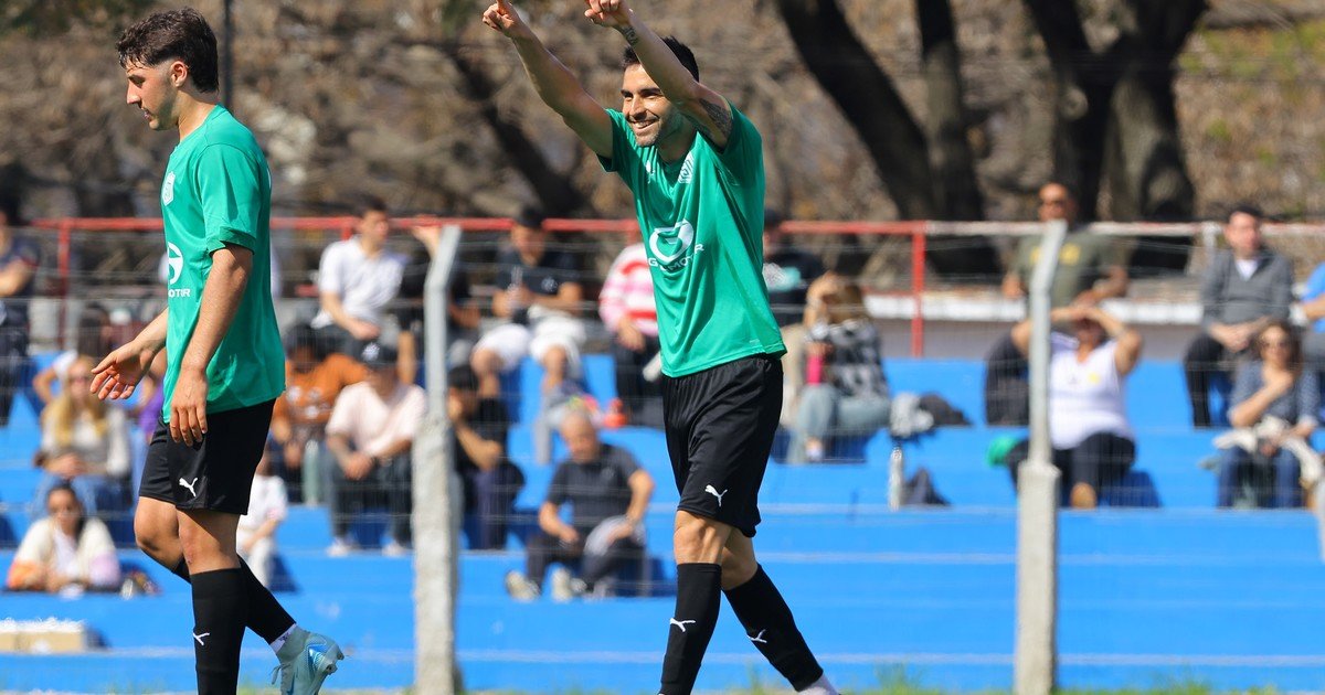 El Deportivo LSM, el club de Messi y Suárez, debutó en la cuarta división de Uruguay con un triunfo