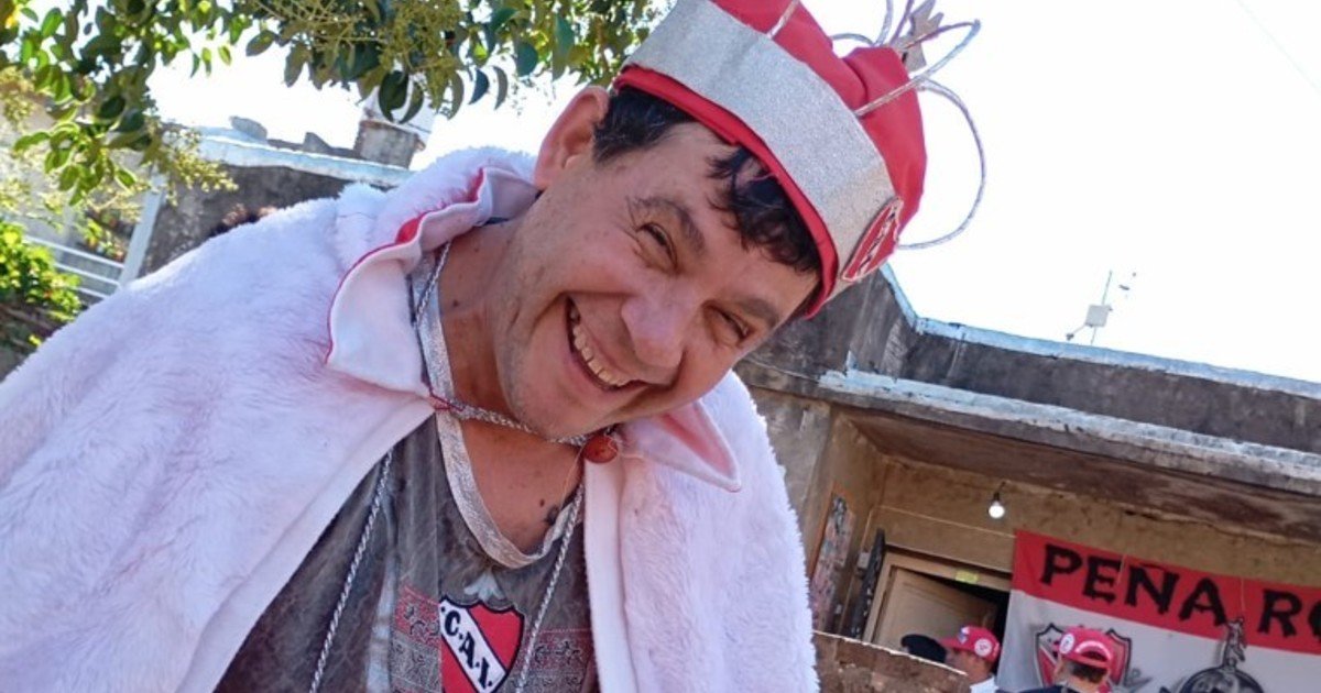 Un hincha de Independiente que viajó a Rosario pelea por su vida tras sufrir un golpe en la cabeza luego de una caída