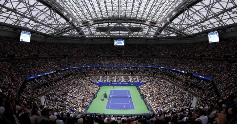 US Open, el Grand Slam donde reina el caos: público ruidoso, humo de hamburguesas y olor a marihuana