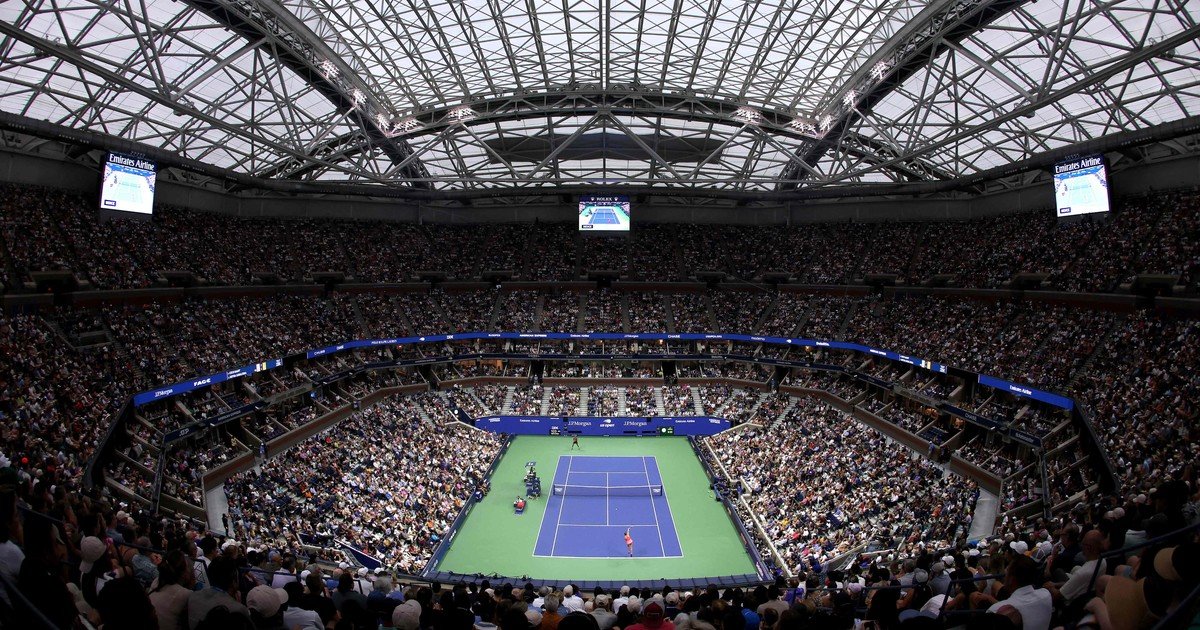 US Open, el Grand Slam donde reina el caos: público ruidoso, humo de hamburguesas y olor a marihuana