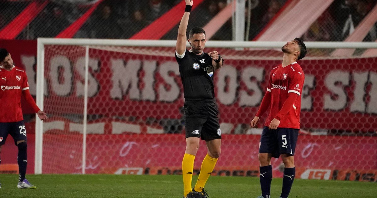 "Las chiquitas": el fútbol argentino levanta la guardia contra los arbitrajes y el VAR que cada vez hacen más ruido