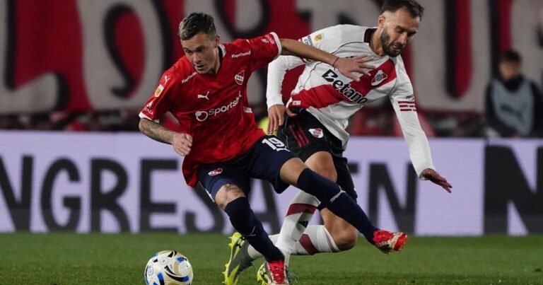 Independiente: la sorpresa de Vaccari que nadie tenía en los planes y con la que le ganó la pulseada táctica a Gallardo ante River