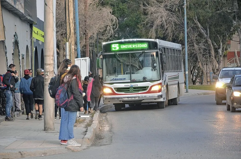 UTA analiza realizar un paro el día lunes por falta de pago de haberes