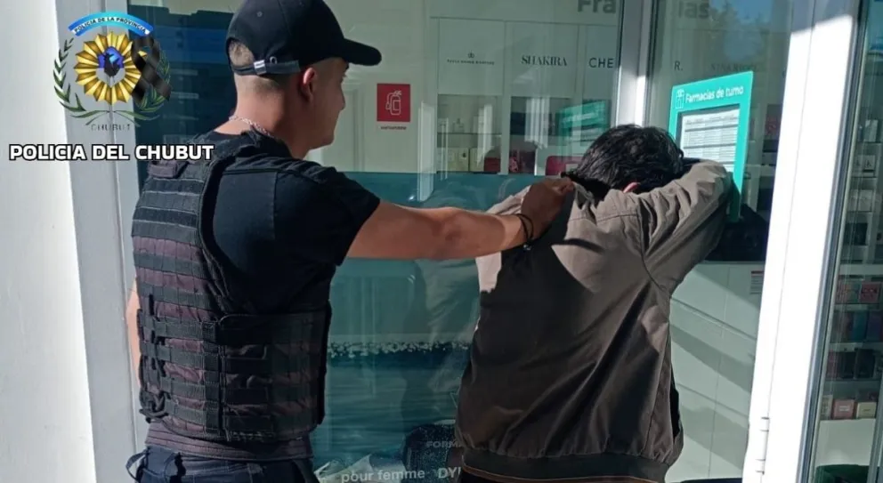 Fue detenido tras intentar robar más de $120 mil en productos de una farmacia