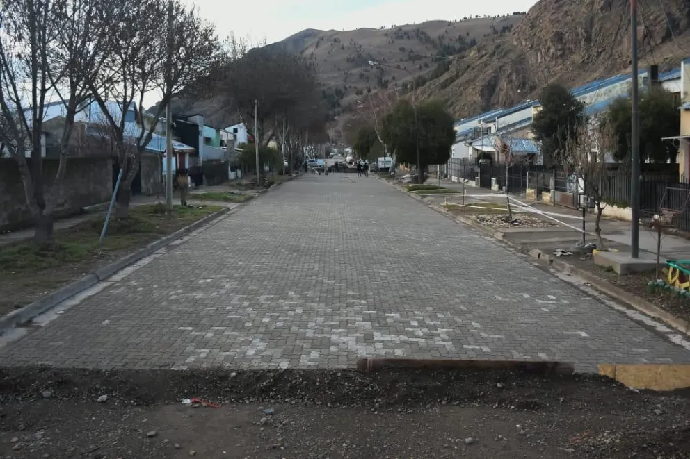 Esquel avanza con obras de infraestructura en los distintos barrios 