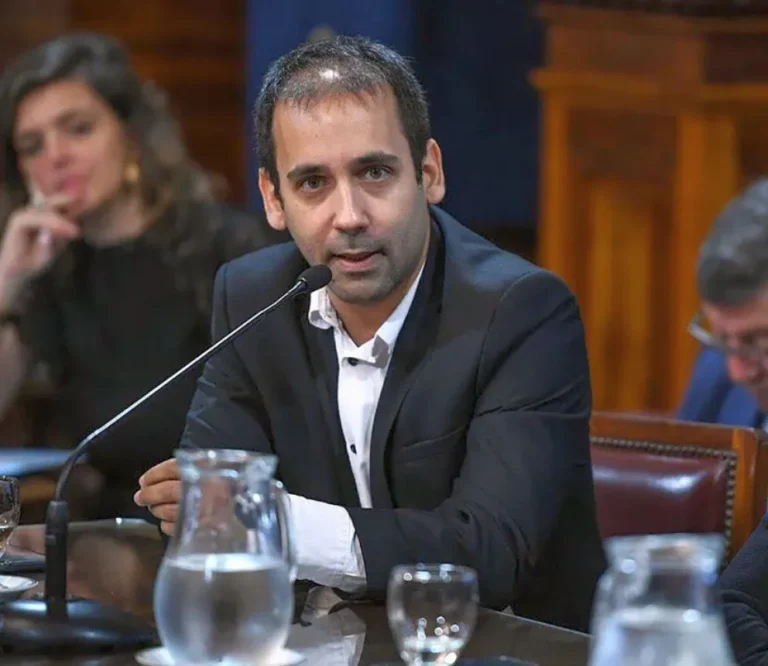 Para Hagman, “el Gobierno compró voluntades” para blindar el veto al aumento jubilatorio