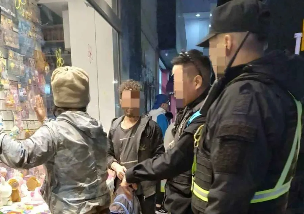 Dos detenidos por el robo de mercadería en una panadería céntrica