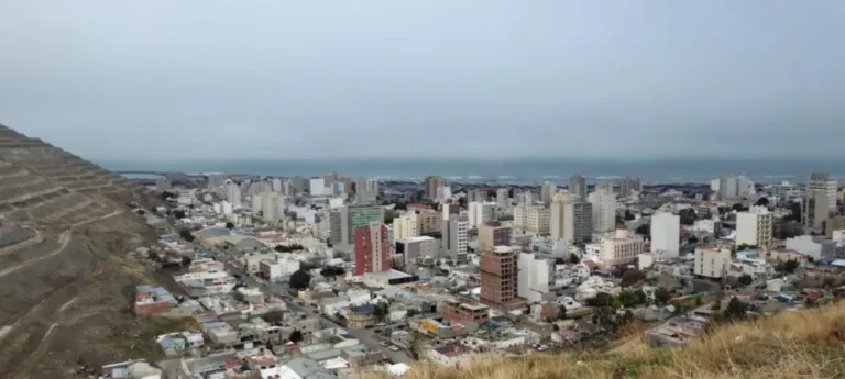 Domingo con lluvias, viento y bajas temperaturas en Comodoro