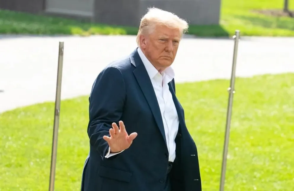 Trump llega a Alaska con su delegación para la cumbre con Putin