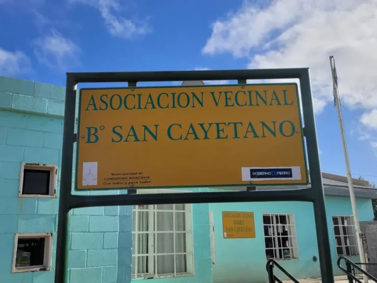 Vecinos del San Cayetano expresaron a la Policía sus preocupaciones por seguridad