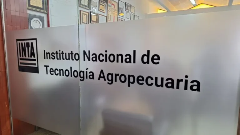 Gobierno avanza con despidos en INTA, INASE e INV