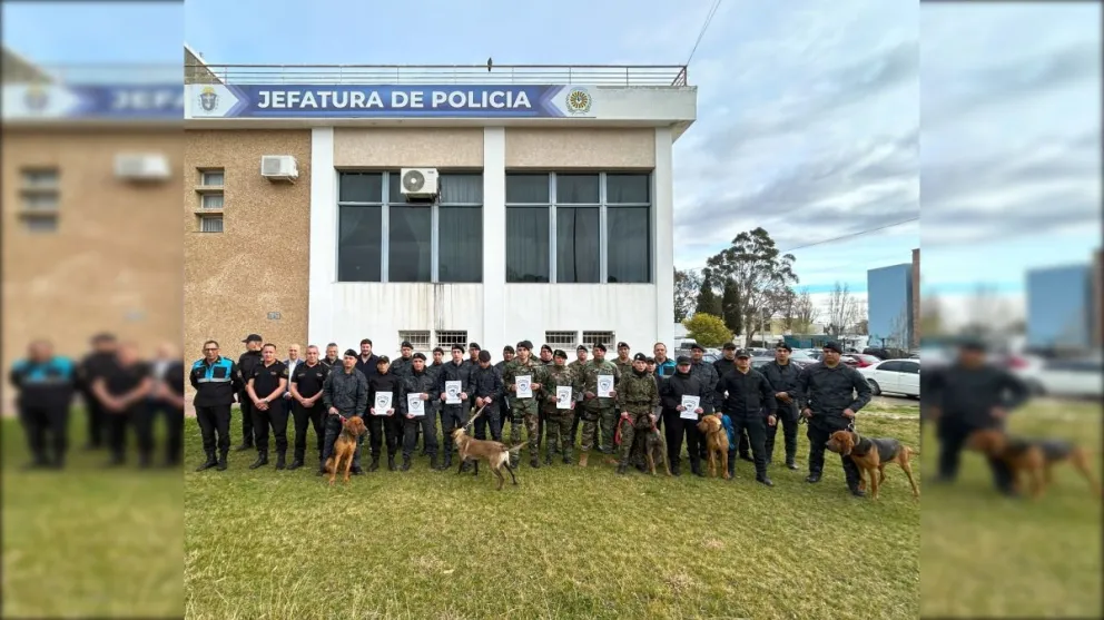 Finalizó en Trelew una capacitación clave en búsqueda de personas con canes