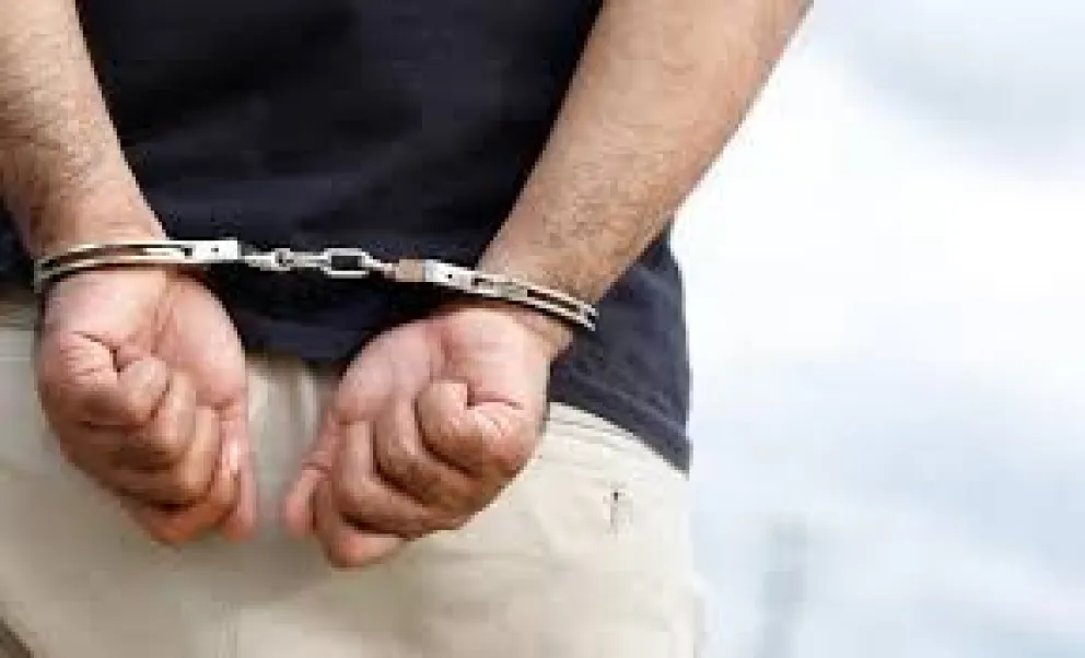 Se entregó en Comodoro un hombre buscado por la justicia de Puerto Madryn