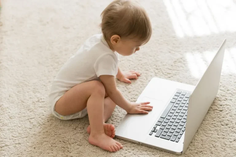 Unos padres llamaron a su hija “Chat Yipiti” y el nombre se volvió viral