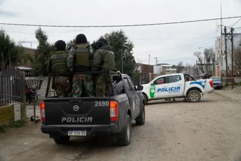 Violento crimen en Bariloche: un joven fue asesinado a balazos en plena calle