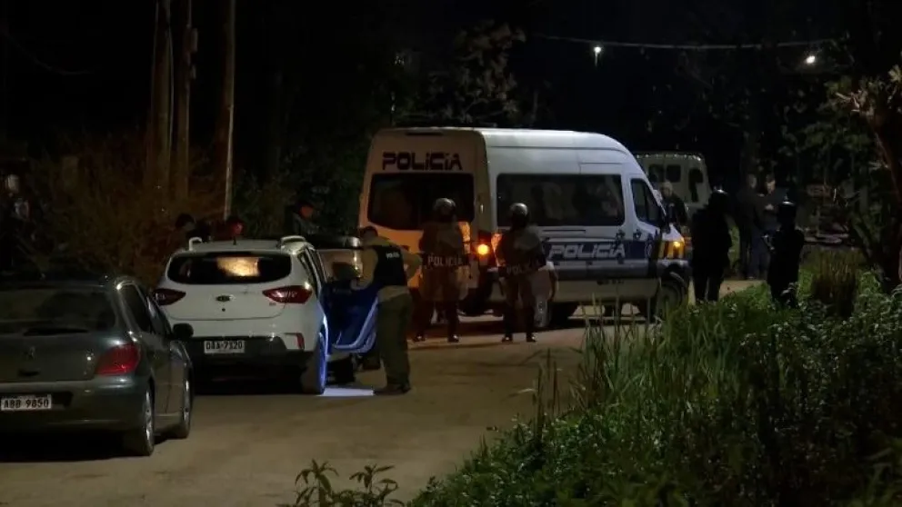 Un policía hincha de Peñarol mató a dos hinchas de Nacional posclásico