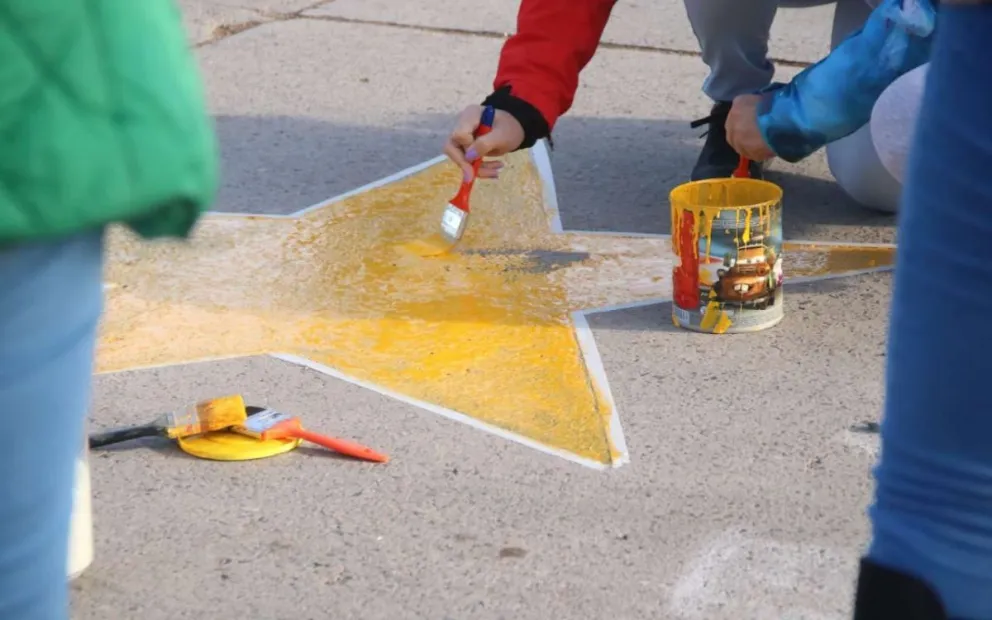 Comodoro suma otra Estrella Amarilla en conmemoración de un vecino