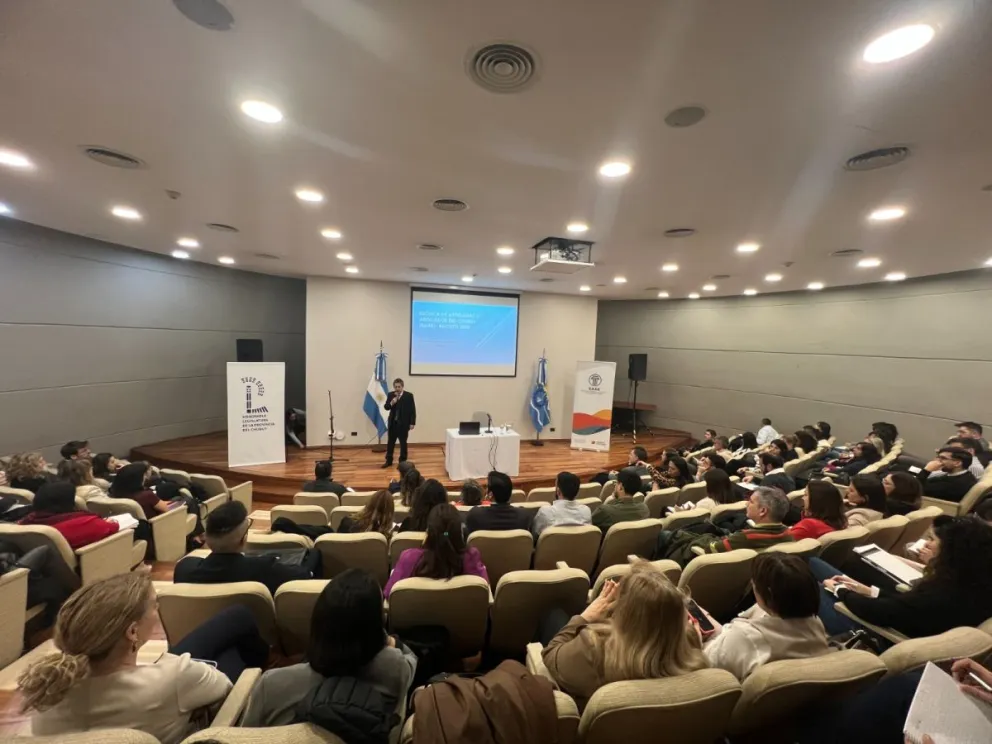 Más de 120 profesionales de Chubut fueron capacitados en gestión jurídica por la EAAE