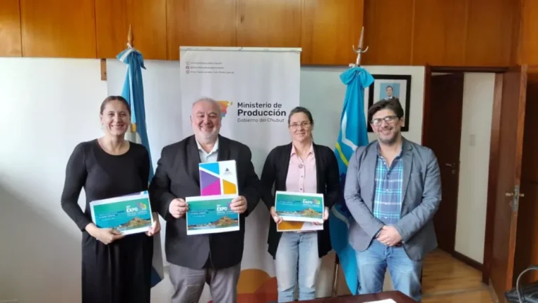 Mirantes se reunió con los directivos de Comodoro Conocimiento