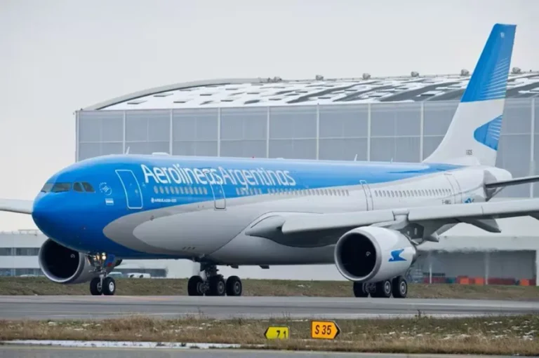 Aerolíneas Argentinas cerró su balance 2024 con 271.000 millones de ganancia