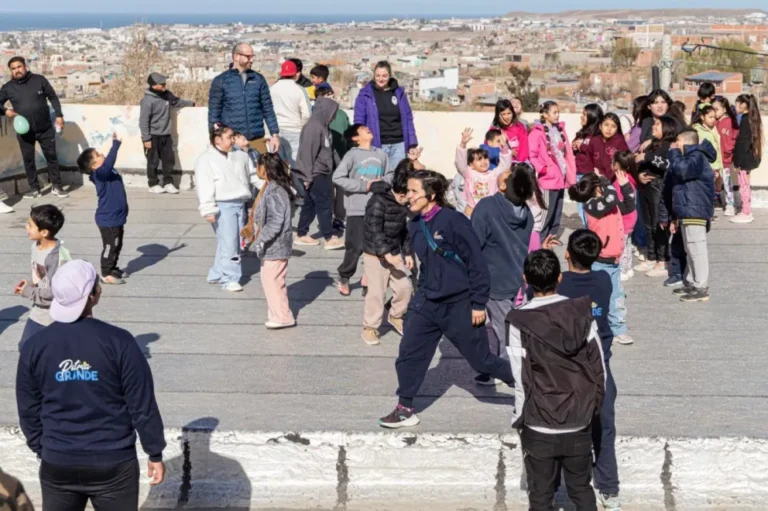 Con juegos y show musical, Patria Grande festejó el Día de las Infancias