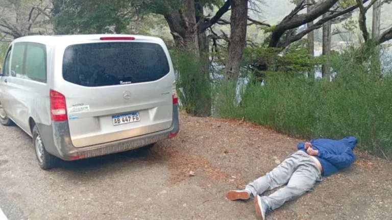 Tres delincuentes detenidos cuando intentaban violentar autos estacionados