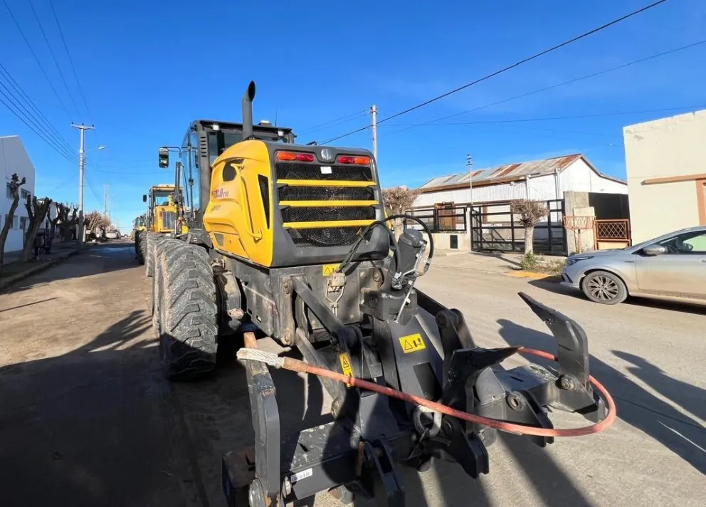 Exitoso taller de maquinarias pesadas en Puerto Deseado