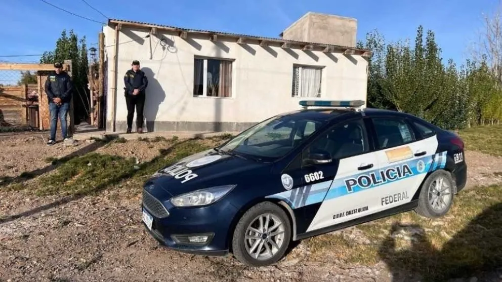 Habló la mujer acusada de esclavizar a un anciano: "Me quemaba y abusaba de mí"