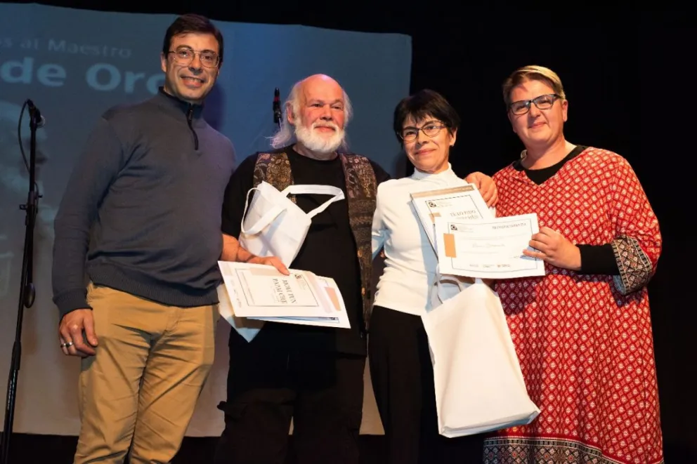 Provincia y las Municipalidades de Esquel y Trevelin homenajearon al maestro Jorge de Oro