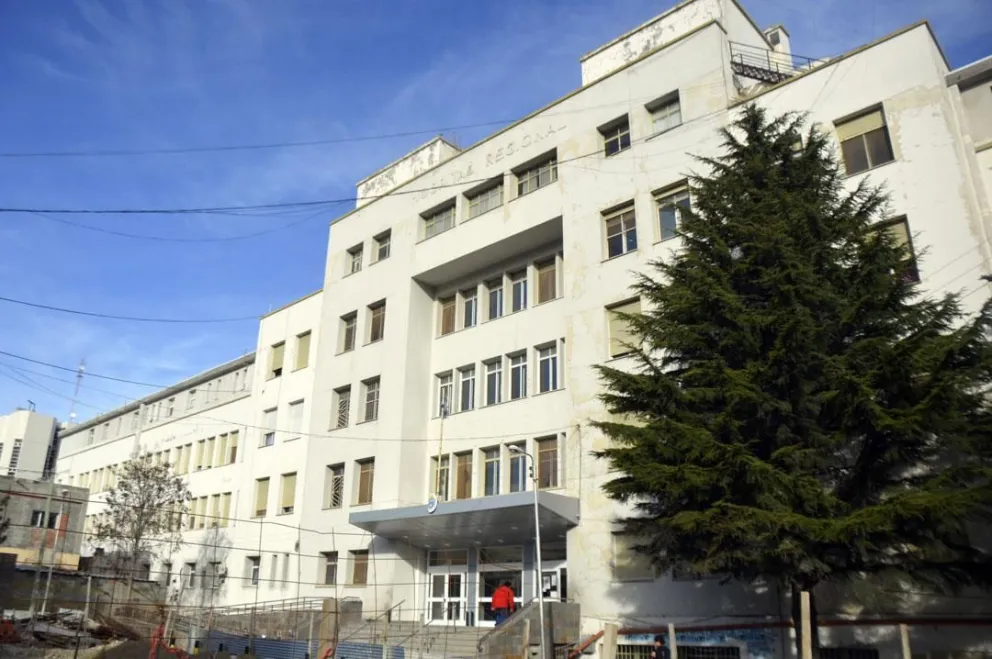 Un perro atacó a su tutor causándole serias heridas en la zona genital