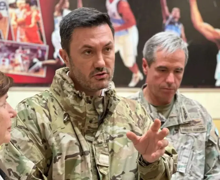 Luis Petri involucrado en contratos millonarios con la droguería investigada por coimas