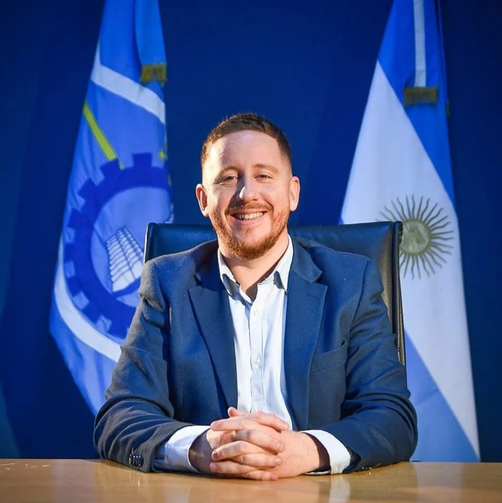 Dante Bowen anunció un 43% de aumento para los trabajadores municipales